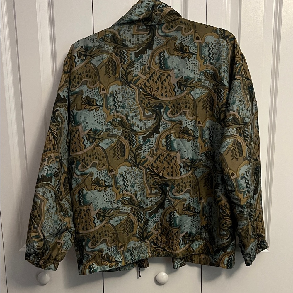 Women's Patterned Bomber Jacket - Picture 7 of 7